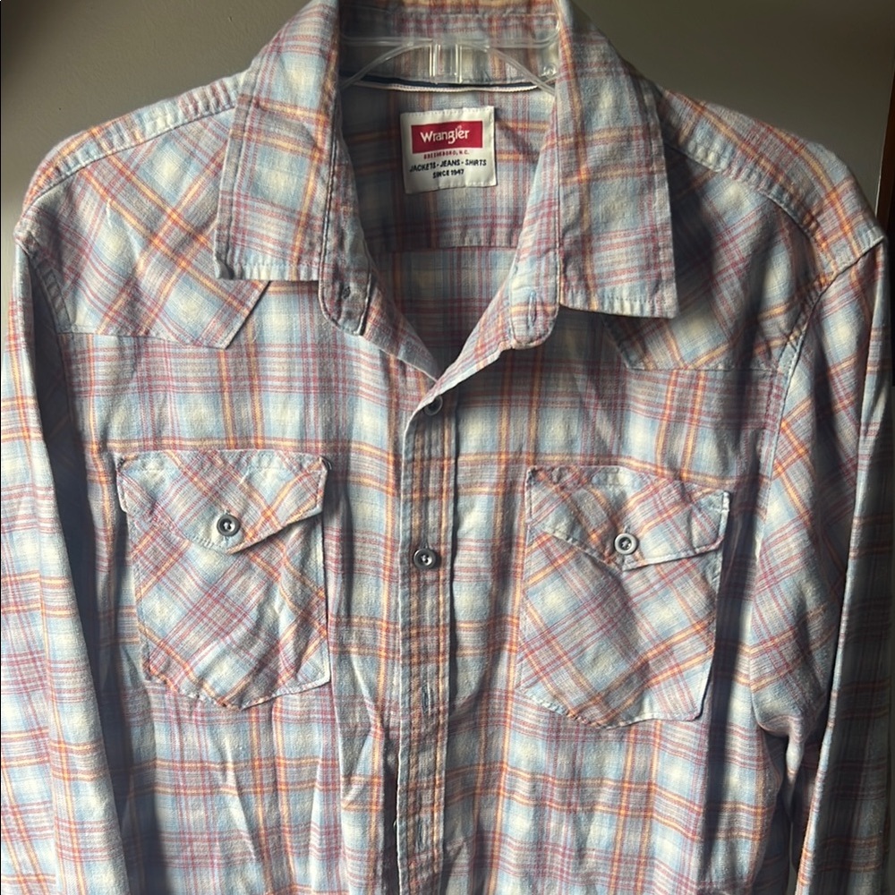 Wrangler Plaid Button-Up Shirt